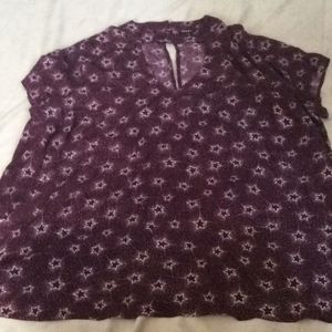 Torrid maroon star top size 2
